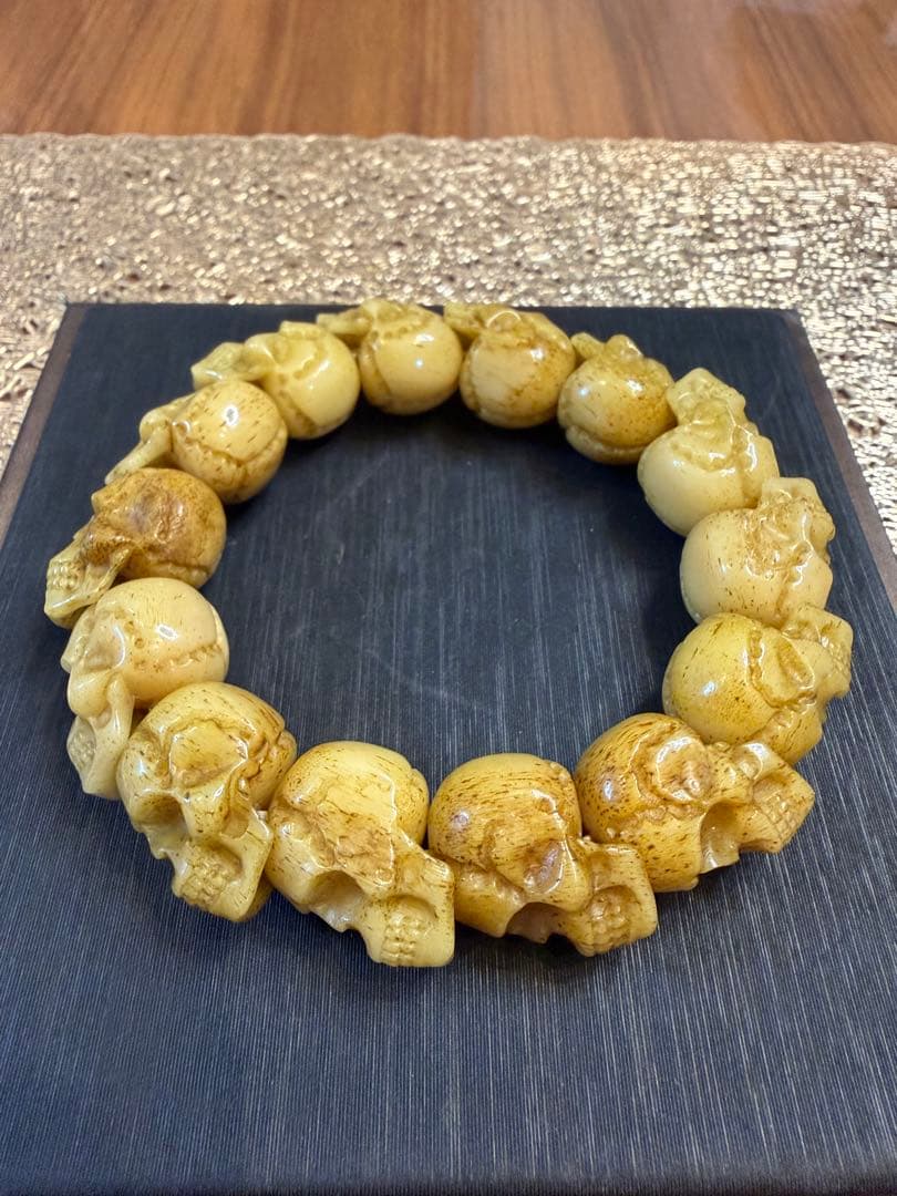 Z-765-2 天然　ラクダ骨　希少ドクロ　髑髏彫り　ブレスレット魔除け