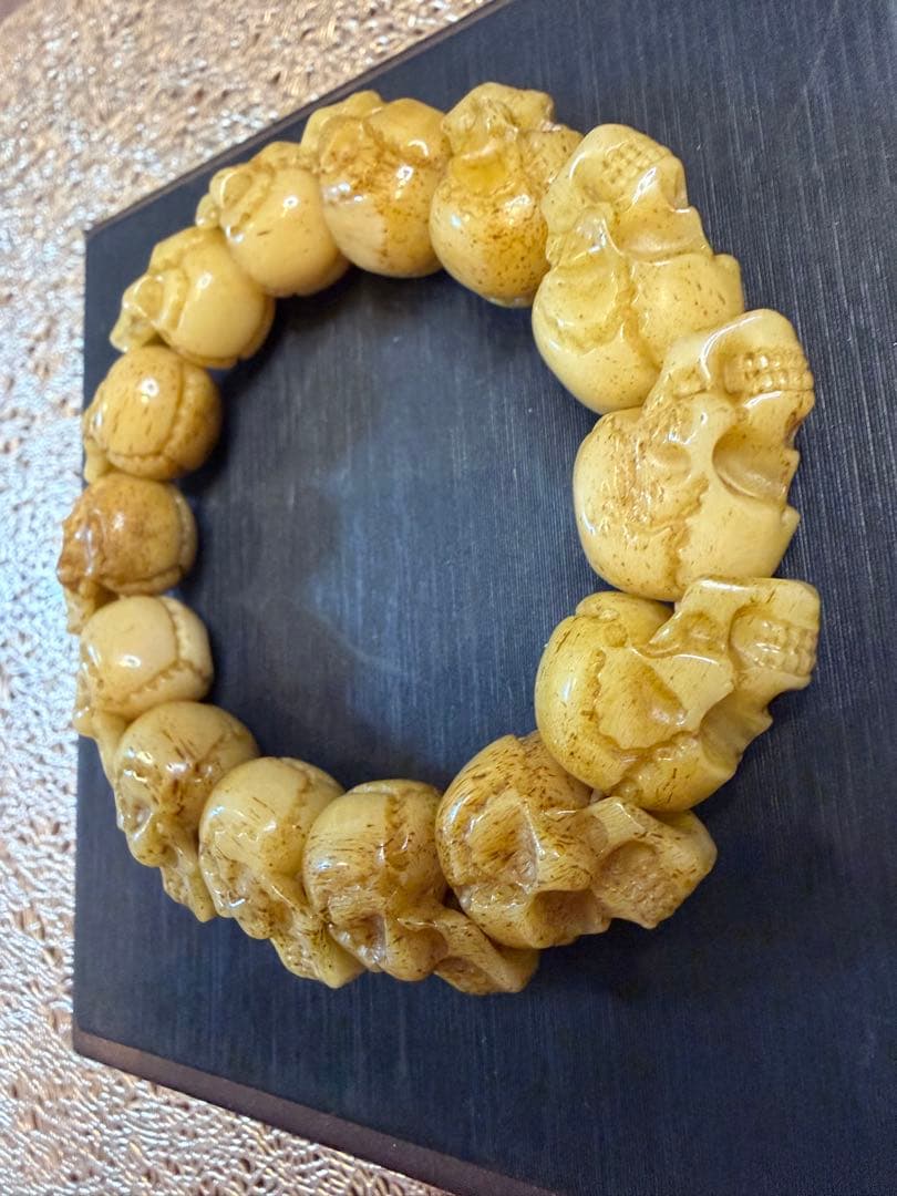 Z-765-2 天然　ラクダ骨　希少ドクロ　髑髏彫り　ブレスレット魔除け