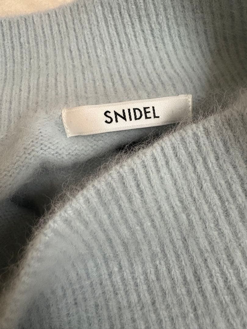 snidelフォックスアルパカオフショルプルオーバー