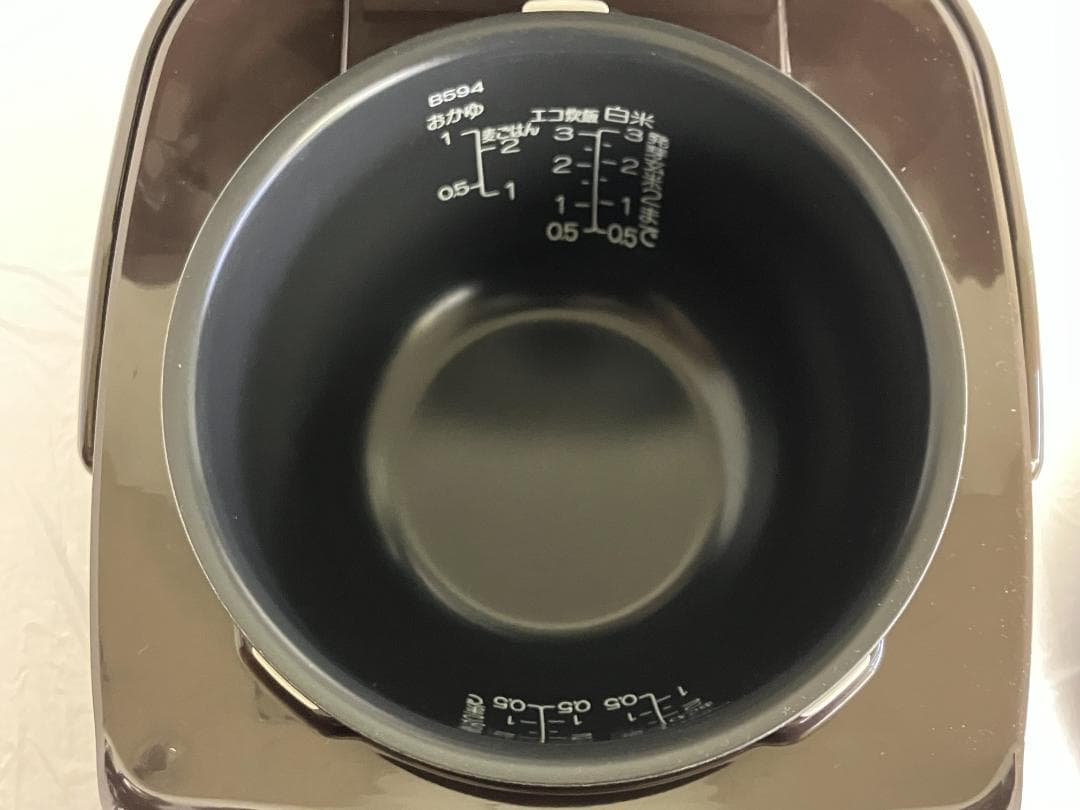 【極美品】象印 NP-GP05E9 IH炊飯ジャー 3合 ブラウン 2021年製