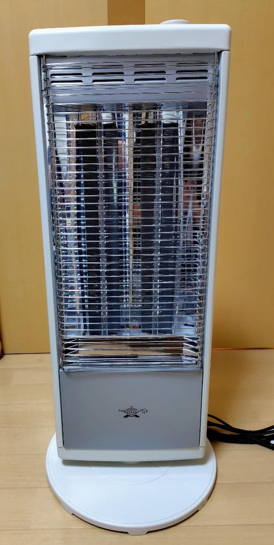 【美品】アラジン 遠赤グラファイトヒーター AEH-G107N 2025年製