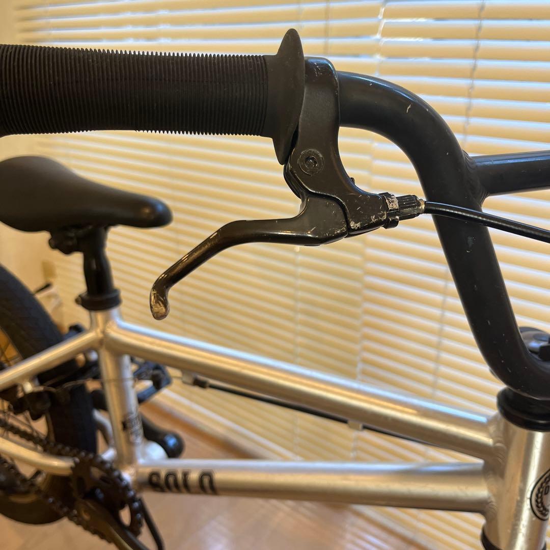 【E様】直接引渡し ダーカスワン BMX SOLO シルバー 16インチ