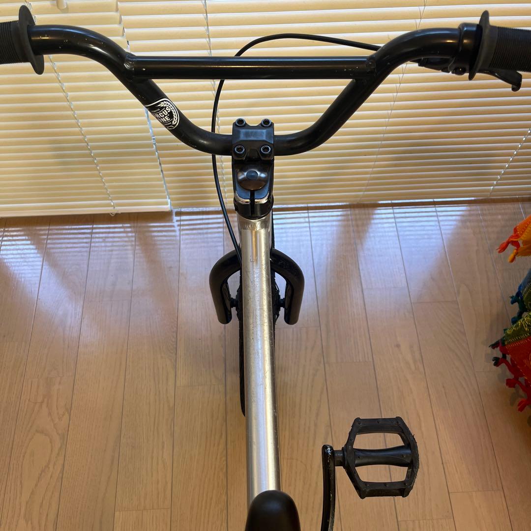 【E様】直接引渡し ダーカスワン BMX SOLO シルバー 16インチ