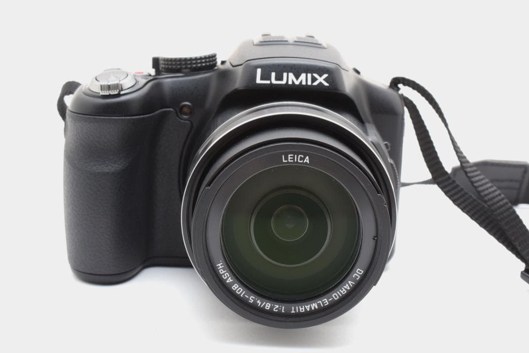 パナソニック　Panasonic LUMIX DMC-FZ200 《元箱付属》