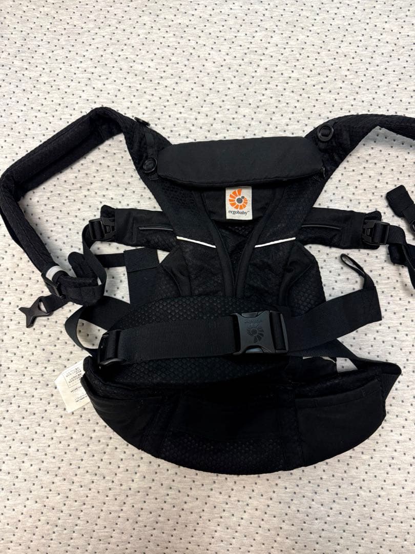 【エルゴベビー】ブラック　抱っこ紐 メッシュ　オムニブリーズ
