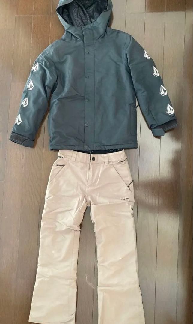 ボルコム キッズ ジュニア 子供用 上下セット スノーボード ウェア サイズM