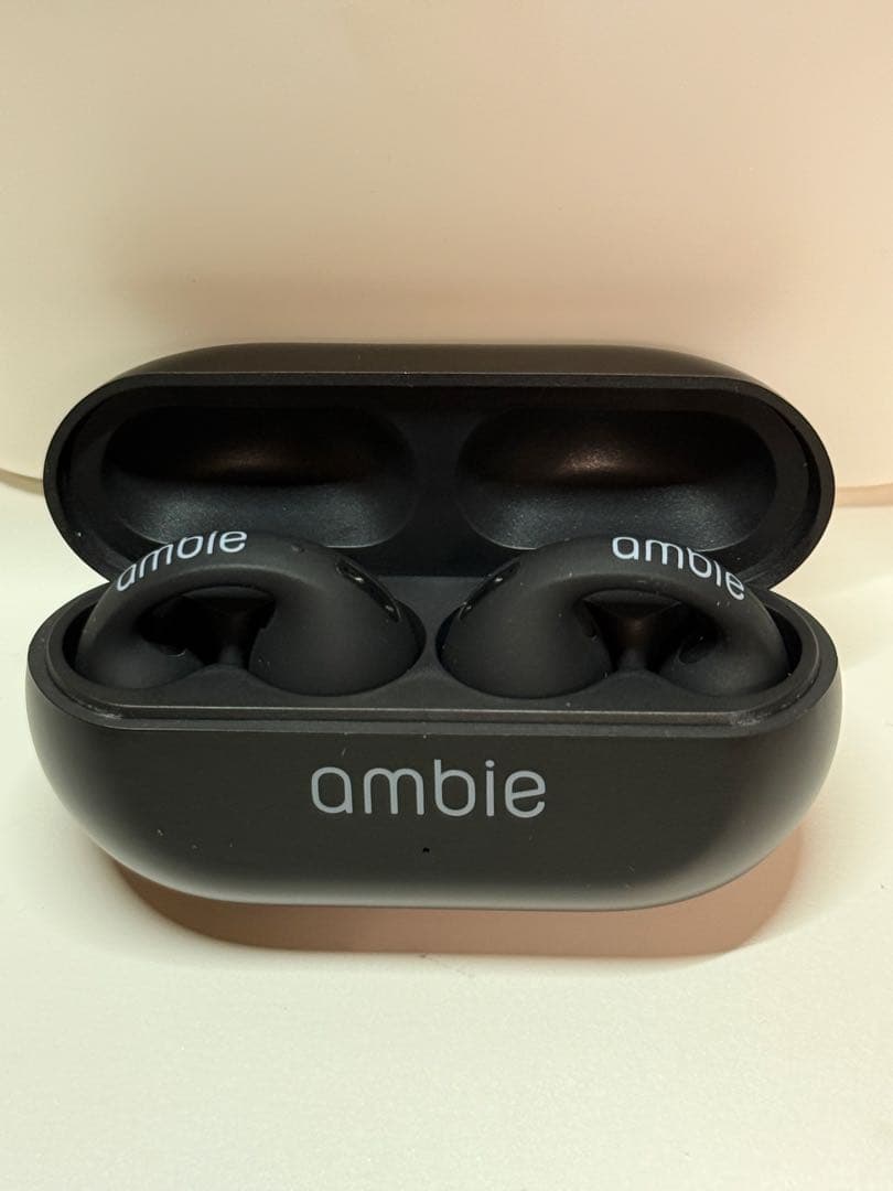ambie ブラック ワイヤレスイヤホン