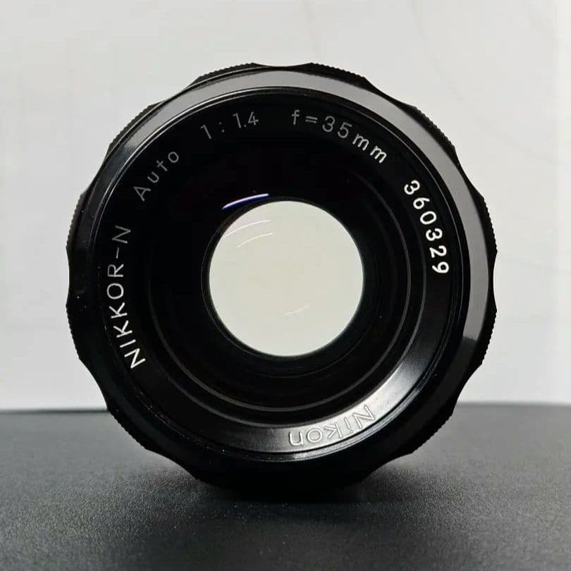 ニコン NIKKOR-N Auto 35mm f1.4【9枚絞り・非Ai】