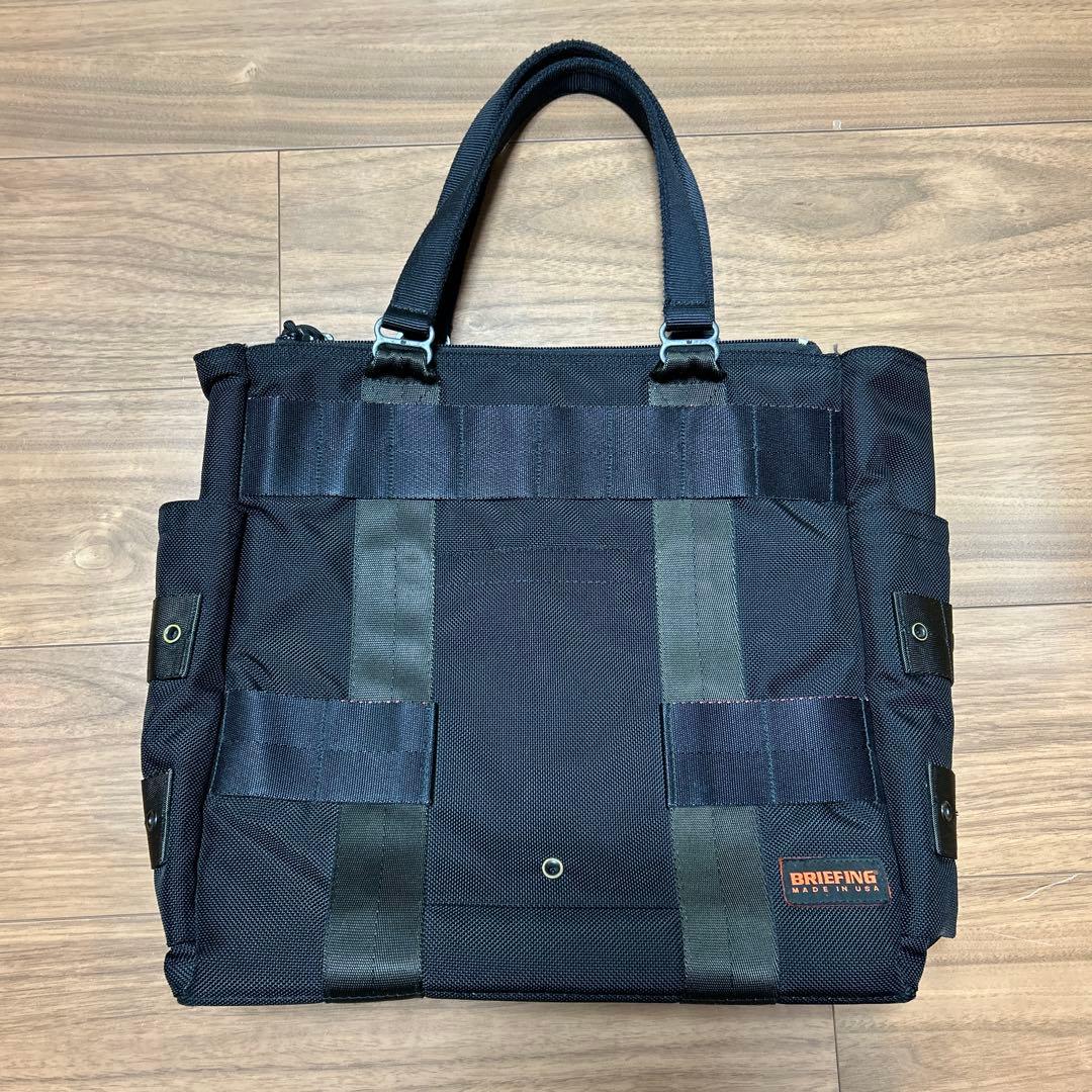 美品！BRIEFING プロテクショントート