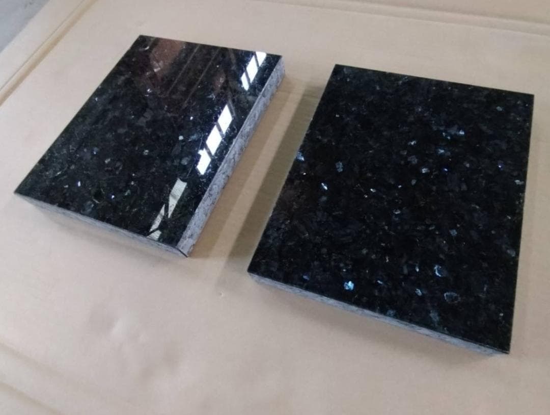 最高級　天然御影石　オーディオボード●300×240×28●2枚セット　送料無料