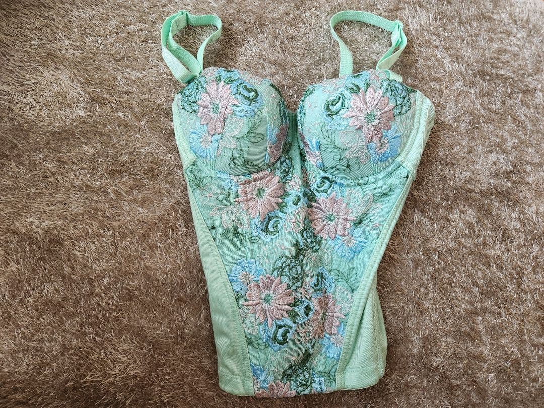 MARUKO モンマリエシェリルグリーン 限定色 1/2ロングブラジャー A70