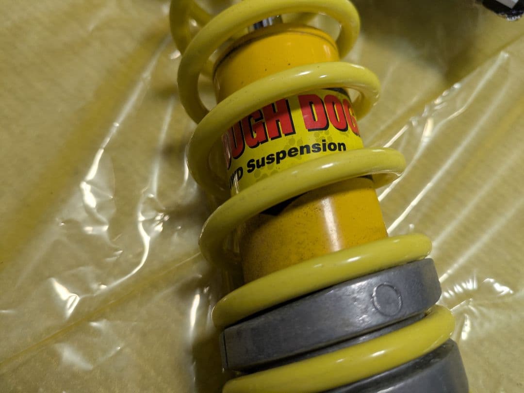 ジムニーJB64用　ステアリングダンパー