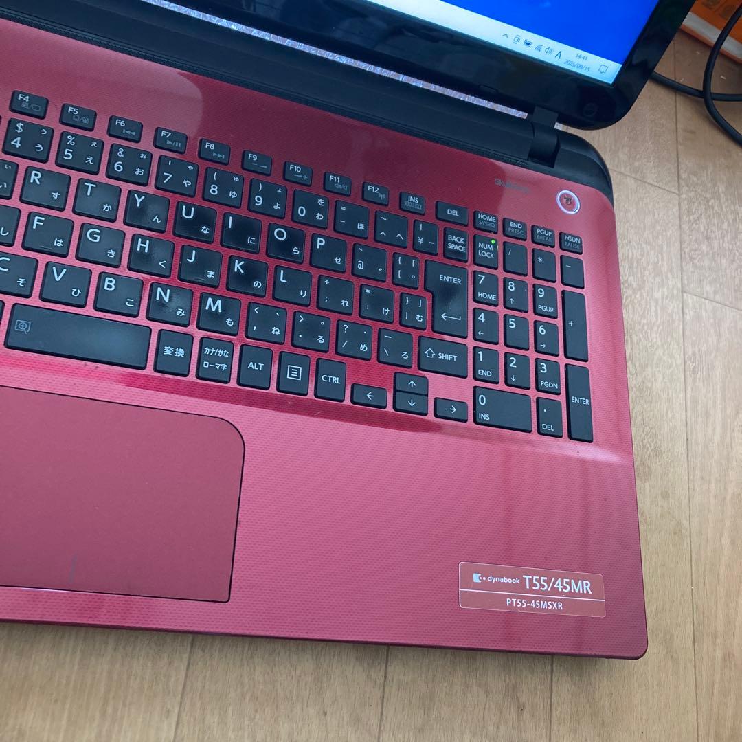 ToshibaノートPC Core i3 932GB SSD 赤T55/45MR
