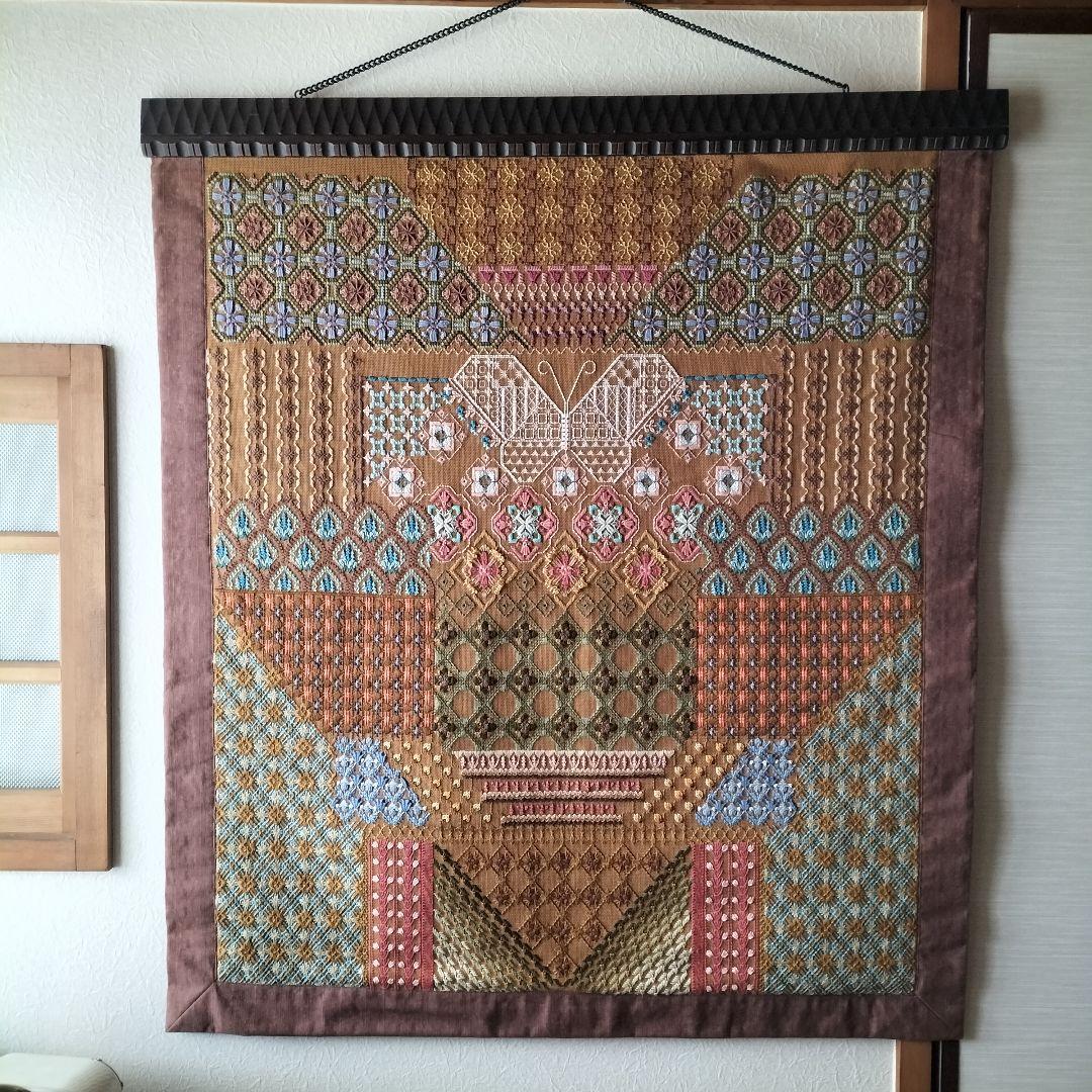 刺繍タペストリー