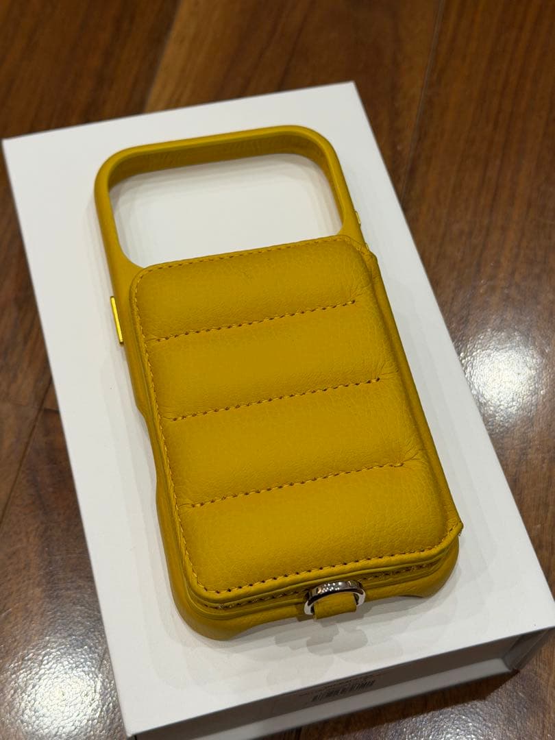 DEMIU iPhone17pro デミュウ サフラン