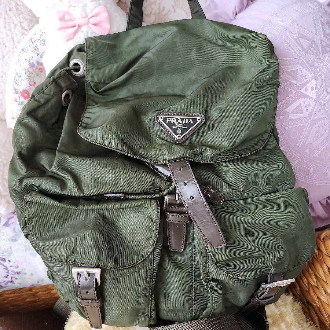 PRADA オリーブグリーン リュック