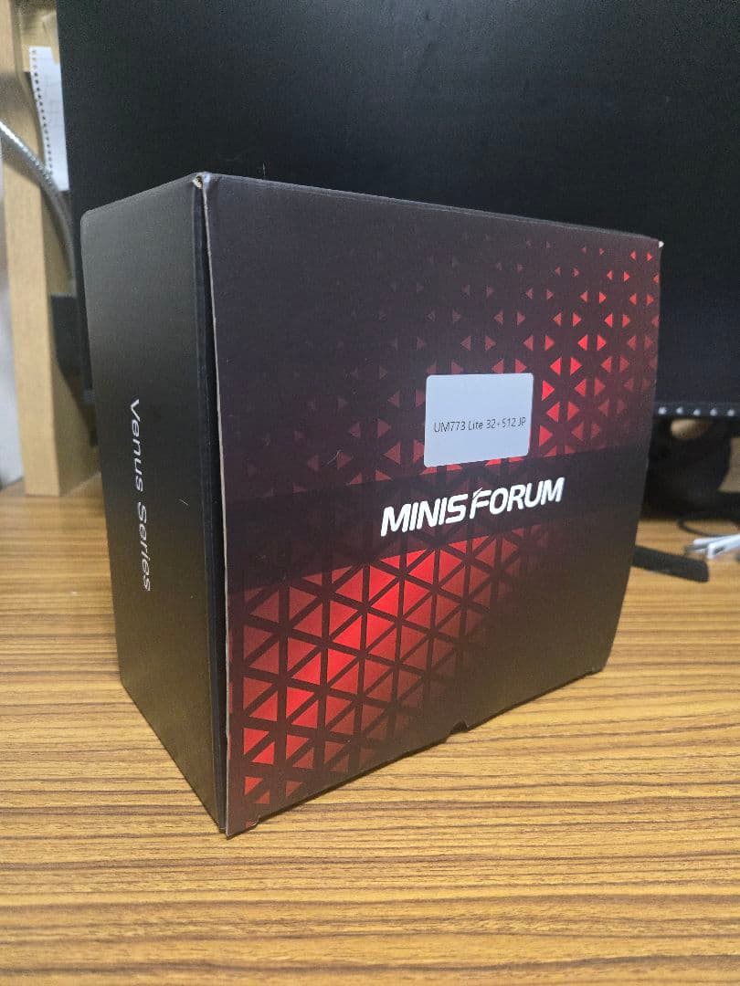 Windowsデスクトップ MINISFORUM um773 lite