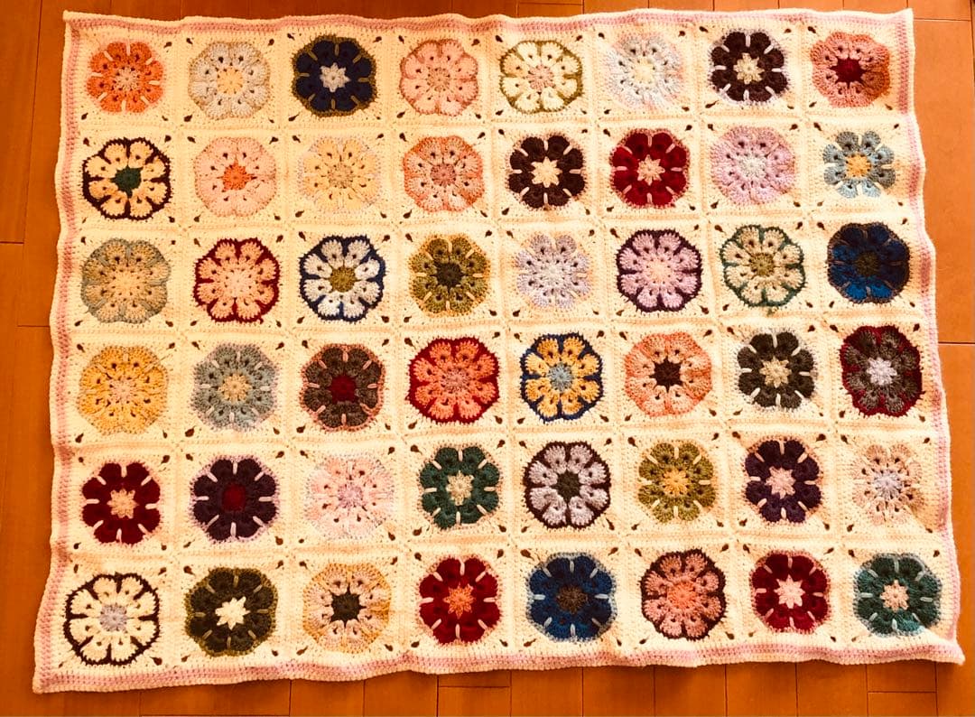 手編み　ブランケット　膝掛け　アフリカンフラワー　モチーフ　マルチカバー