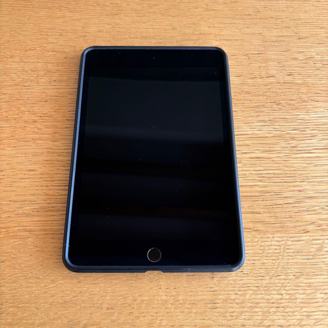 iPad mini 第5世代 Wi-Fiモデル 64GB / 黒
