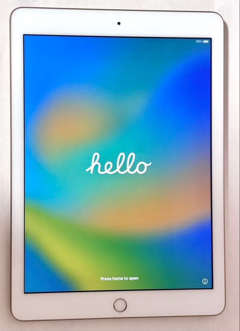 Apple iPad 第5世代 32GB ゴールド 本体