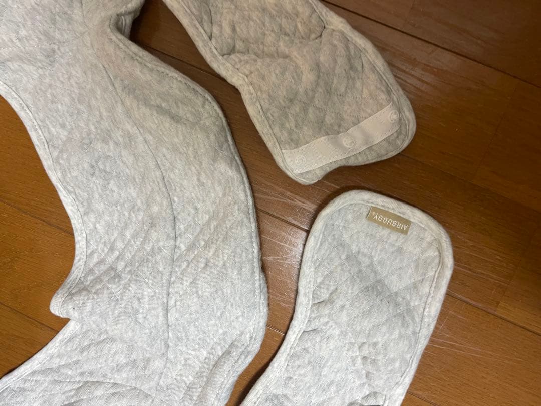 【美品】エアバギー　airbuggy 抱っこ紐