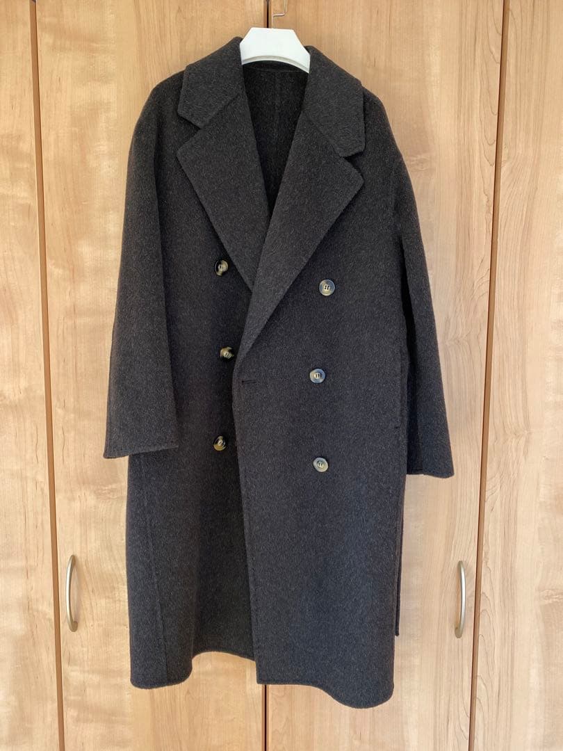 炭ブラックロングコート、キャメル100％、新品