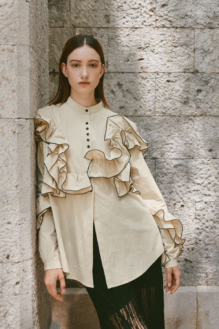 トップス eaphi Feeling Frills Blouse