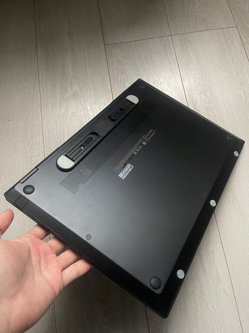 美品 LG GRAM 16T90P 2IN1 タッチパネル