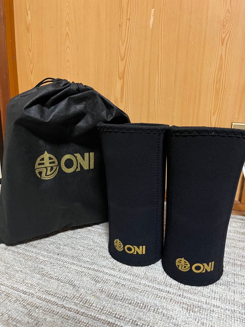 ONI プロ系ニースリーブ S級 Lサイズ 収納袋付き