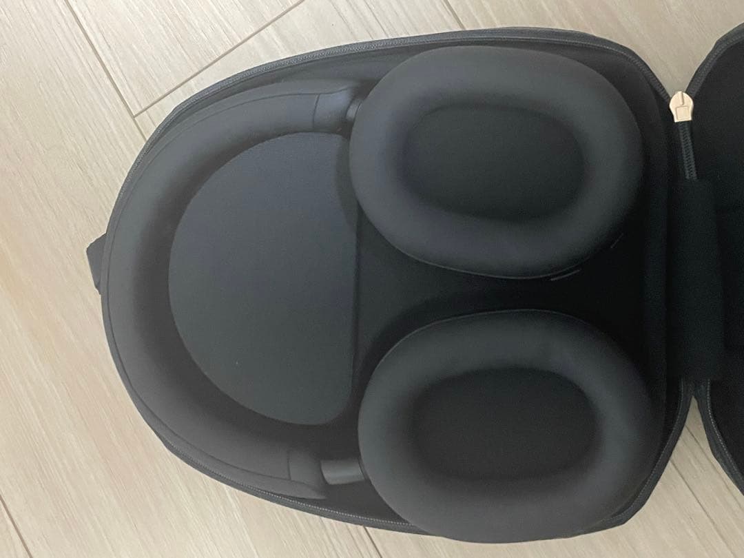 SONY WH-1000XM5 ワイヤレスヘッドホン(ヘッドフォンスタンド付き)