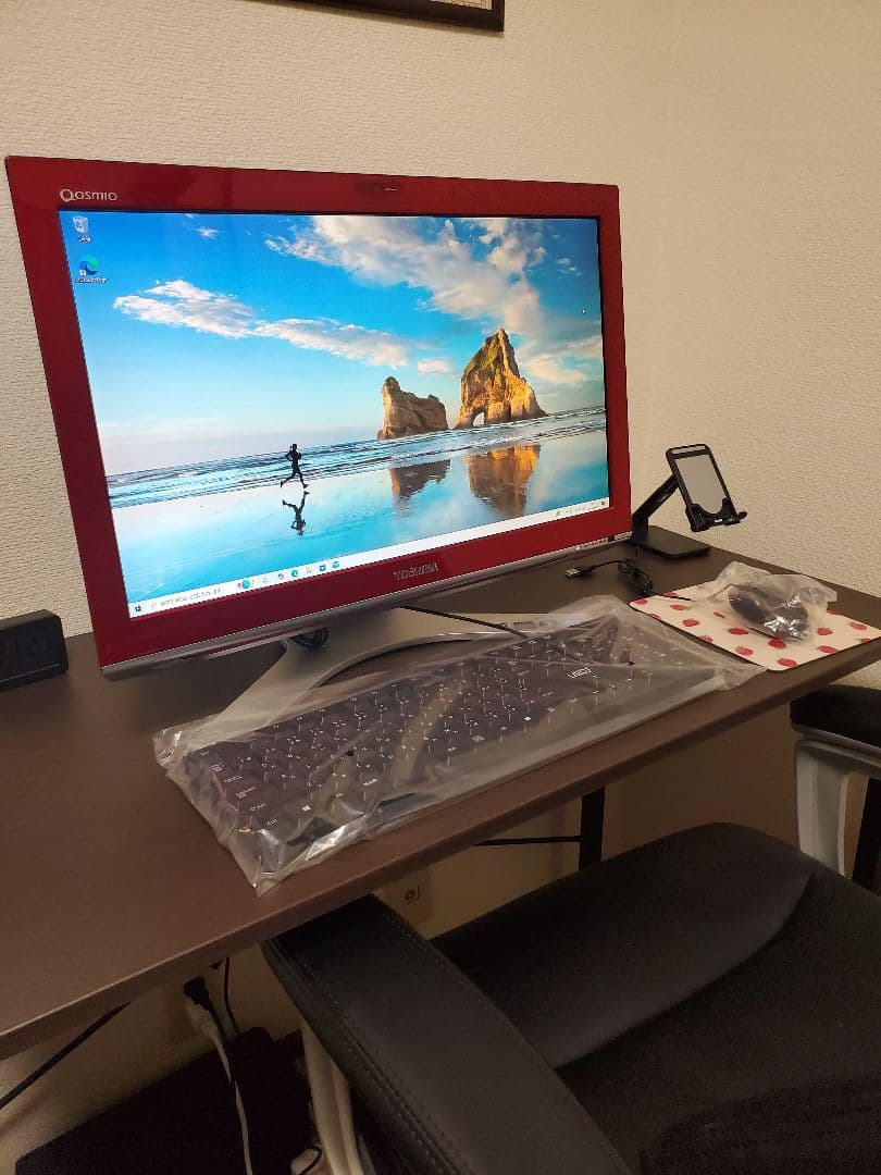 東芝 21.5型液晶一体型PC キーボードマウス付き