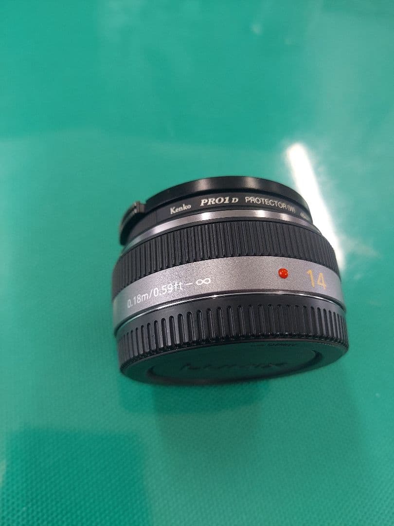 LUMIX 14mm F2.5 単焦点レンズ