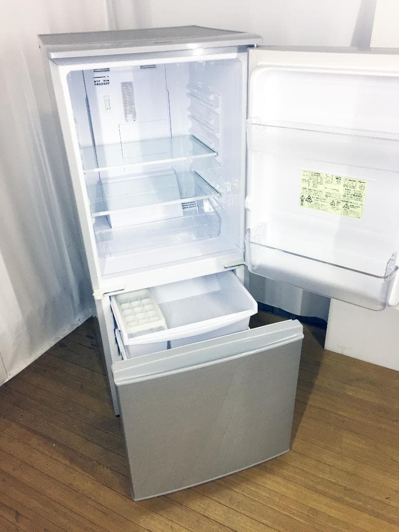 30日迄！送料無料★SHARP 137L 冷蔵庫【♦SJ-D14A-S】