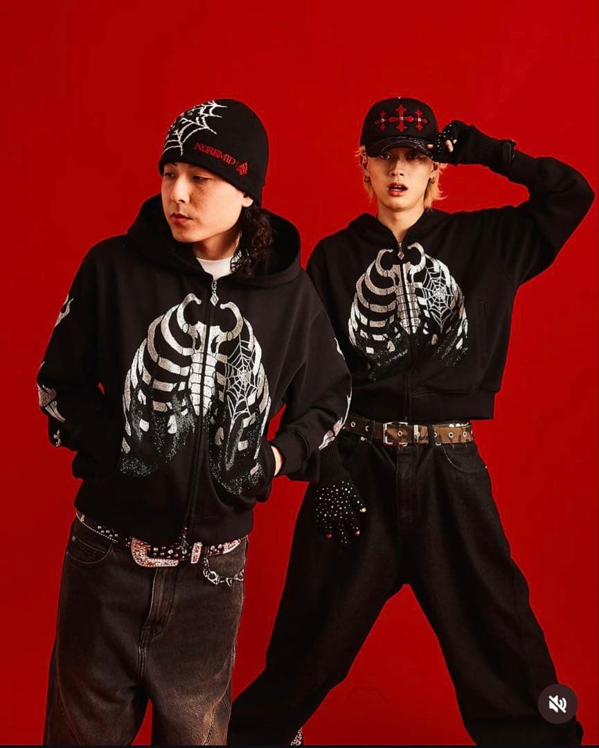 今だけ❗️定価以下❗️noremid supplierコラボフーディー