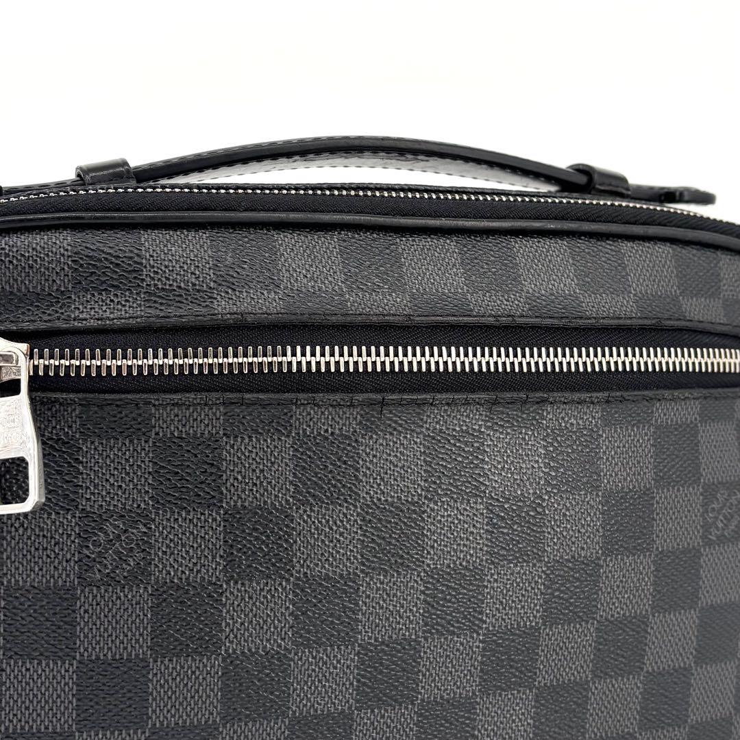 ルイヴィトン ダミエ グラフィット アンブレール ボディバッグ