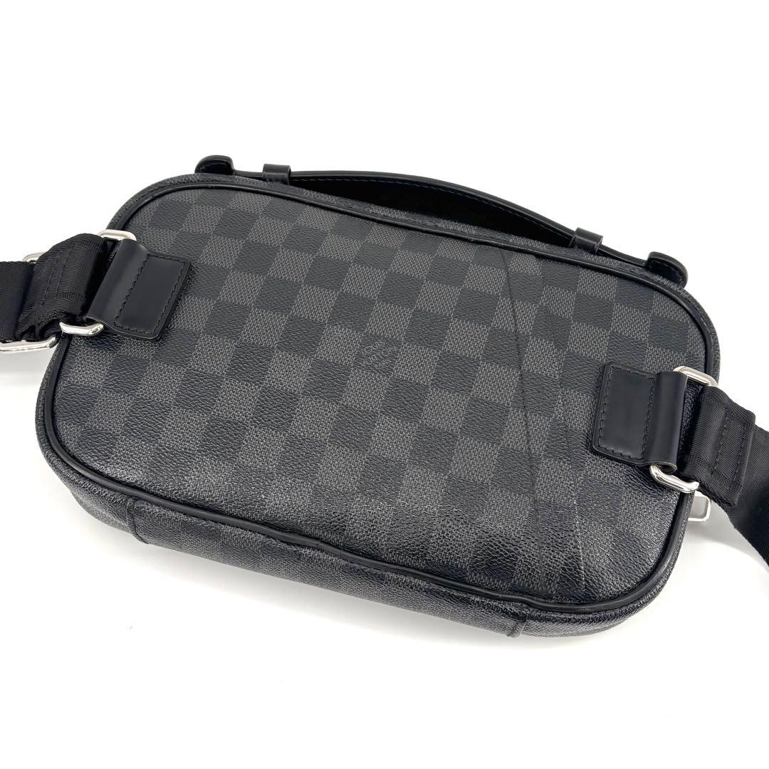ルイヴィトン ダミエ グラフィット アンブレール ボディバッグ