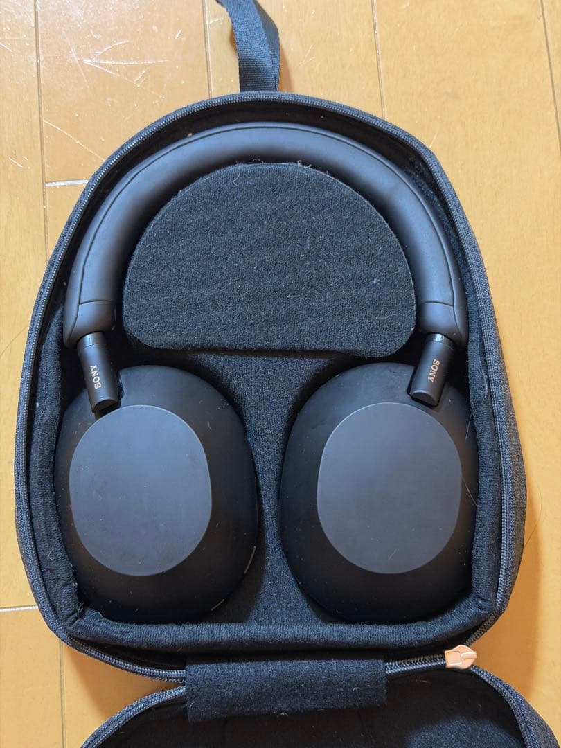 SONY WH-1000XM5 [ブラック] 【月1回程度使用】