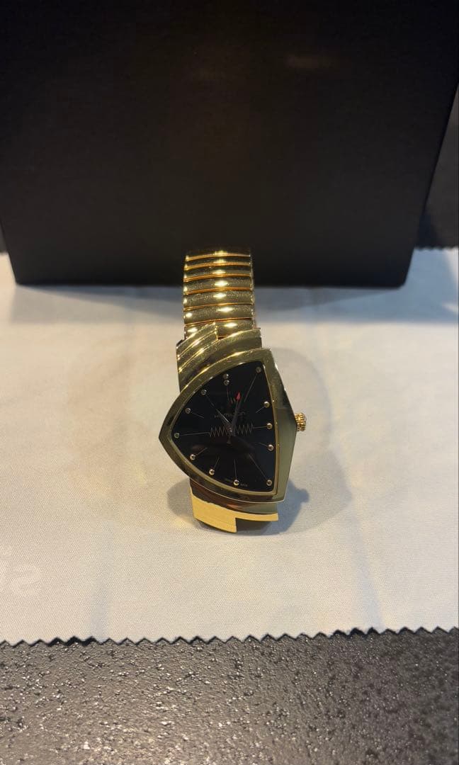 hamilton ventura ハミルトン　ベンチュラ