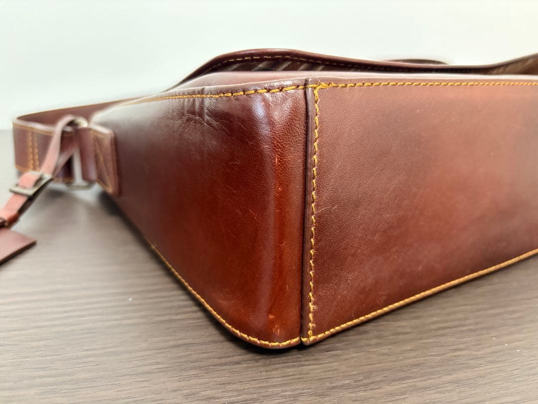 マザーハウス　アンティーク B5 ショルダー