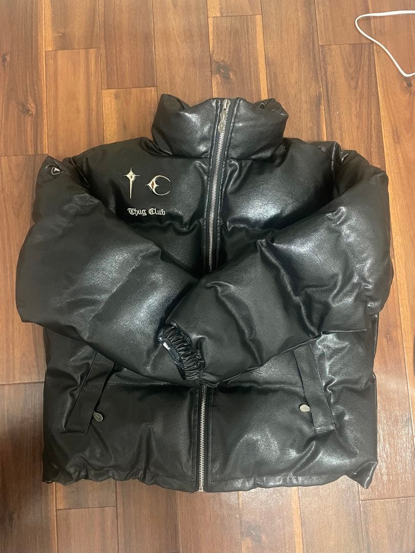 Thug Club ブラックダウンジャケット　黒　サイズ2 Ｍサイズ相当