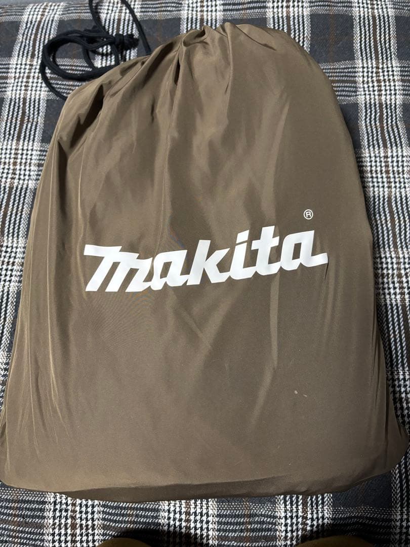 ばいきんまん 充電式電気毛布 マキタ バッテリーホルダーセット 未使用品