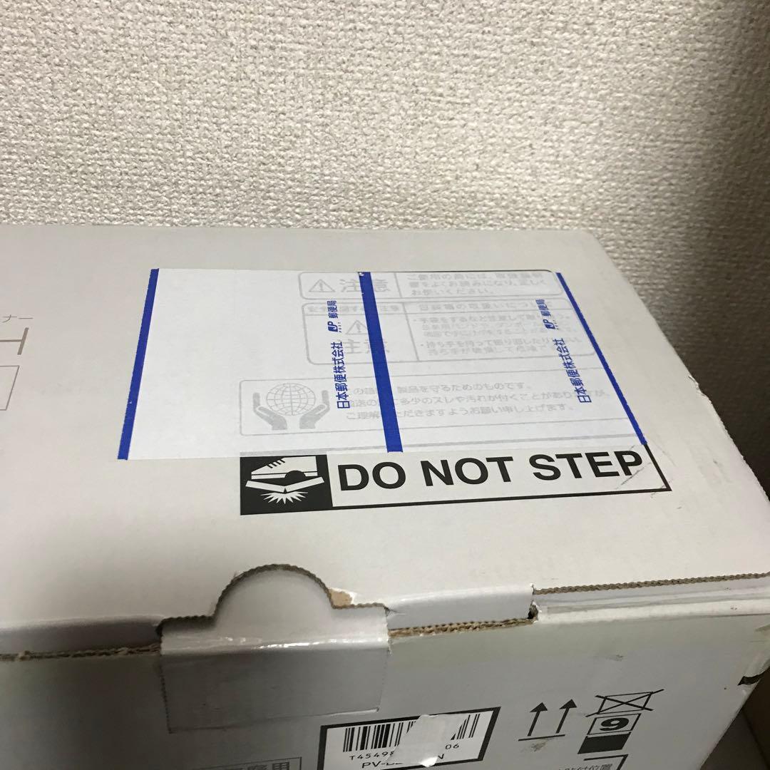 HITACHI コードレススティッククリーナー PV-B200H