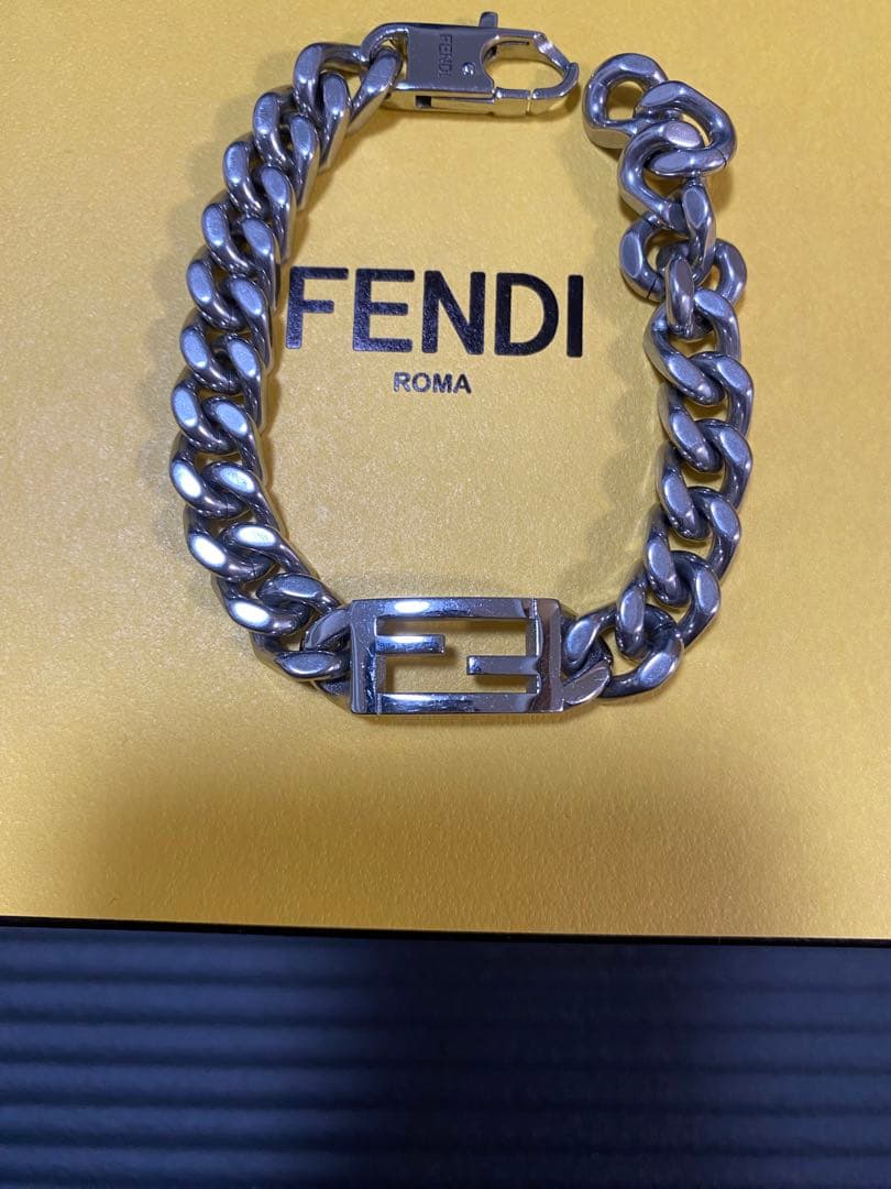 FENDI ブレスレット